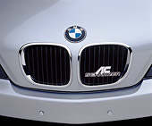 AUT 30 RK0246 02
1999 BMW M Roadster Silver Detail Front Hood Of Grill And Emblem