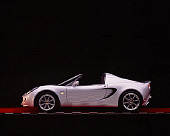 AUT 39 RK0015 05
2004 Lotus Elise Silver Profile View Studio