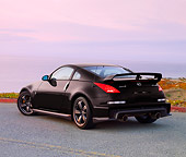 AUT 43 RK0324 01
2008 Nissan NISMO 350Z Black 3/4 Rear View At Dusk