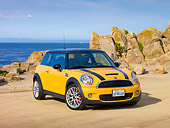 AUT 44 RK0069 01
2009 Mini Cooper Yellow And Black 3/4 Front View By Ocean