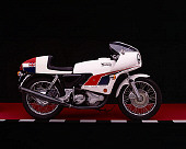 MOT 01 RK0377 01
1974 John Player Norton 850 Profile View Studio
