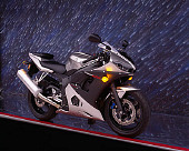 MOT 02 RK0113 02
2003 Yamaha R6 Silver