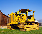 TRA 01 RK0015 02
1937 Caterpillar RU6 3/4 Front View By Barn