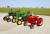 TRA 01 RK0105 03
1955 Oliver High Crop 1952 John Deere High Crop 1940's Farmall AV Tractors