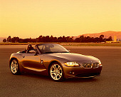 AUT 01 RK0157 05
2003 BMW Z4 3.0i Convertible Gray 3/4 Front View On Pavement Sky