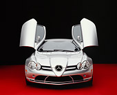 AUT 05 RK0436 03
2005 Mercedes-Benz SLR McLaren Silver Head On View Butterfly Doors Open Studio