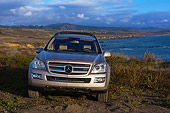 AUT 05 RK0523 01
2007 Mercedes-Benz GL450 Silver Head On View On Dirt By Water