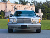 AUT 05 RK0579 01
1986 Mercedes-Benz 420 SEL Silver Front View On Pavement By Building