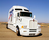 AUT 07 RK0001 02
Canepa Kenworth Semi Truck White 3/4 Front View Blue Sky