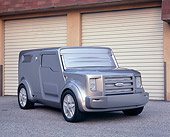 AUT 09 RK0825 02
2005 Ford Syn Us Silver 3/4 Side View On Pavement By Doors