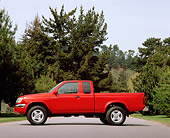 AUT 14 RK0057 04
2000 Nissan Frontier Desert Runner Pick Up Truck Red Profile On Pavement Trees Background