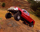 AUT 14 RK0513 08
2000 Ford F-350 4x4 Crew Cab Pick Up Red Slanted 3/4 Side View On Dirt Hill