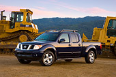 AUT 14 RK1376 01
2008 Nissan Frontier Crew Cab LE Pickup Truck Blue 3/4 Front View By Earthmovers