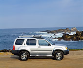 AUT 15 RK0172 03
2000 Nissan Xterra SE Silver Profile By Ocean