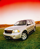 AUT 15 RK0707 01
2003 Lincoln Navigator Silver Wide Angle 3/4 Front View On Grass Filtered