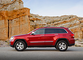 AUT 15 RK1253 01
2012 Jeep Grand Cherokee Limited 4X4 Red Profile View On Pavement