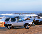 AUT 15 RK0171 02
2000 Nissan Xterra SE Silver 3/4 Front View By Ocean