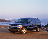 AUT 15 RK0294 03
2000 Chevrolet Suburban 1500 Blue 3/4 Front View On Sand