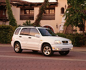 AUT 15 RK0300 02
2000 Suzuki Grand Vitara White 3/4 Front View By Spanish Building