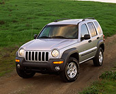 AUT 15 RK0561 05
2002 Jeep Liberty Sport 4WD Silver 3/4 Front View On Grass Hill