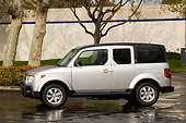 AUT 15 RK0993 01
2006 Honda Element Silver 3/4 Front View On Pavement By Trees