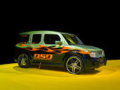 AUT 15 RK1074 01
2007 Honda Element Custom Green 3/4 Front View On Yellow Floor