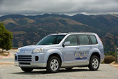 AUT 15 RK1136 01
2006 Nissan FCV X-Trail Blue 3/4 Side View On Pavement