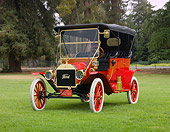 AUT 17 RK0194 01
1912 Ford Model T Touring Red And Black 3/4 Front View On Grass