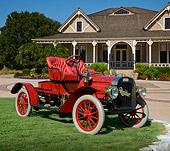 AUT 17 RK0209 01
1907 Rambler 22 Red 3/4 Front View On Grass By House