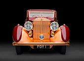 AUT 19 RK0951 01
1937 Rolls-Royce Phantom III Freestone & Webb Sedanca Red And Copper Front View In Studio