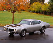 AUT 22 RK0139 10
1969 Oldsmobile 442 Silver 3/4 Front View On Pavement