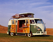 AUT 22 RK1754 02
1965 VW Westfalia Camper White And Green