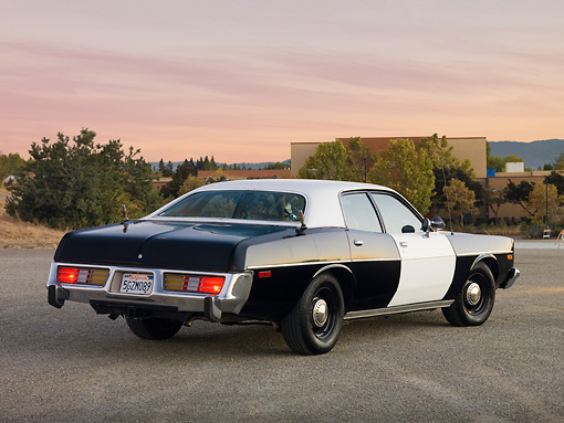 1977 Dodge Monaco sedan