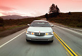 AUT 29 RK0062 19
1998 Lincoln Town Car Silver Head On On Road In Motion