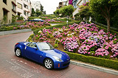 AUT 29 RK0995 01
2004 Nissan 350Z Convertible Blue 3/4 Front View Descending Lombard Street San Francisco