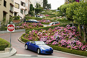 AUT 29 RK0996 01
2004 Nissan 350Z Convertible Blue 3/4 Front View Descending Lombard Street San Francisco