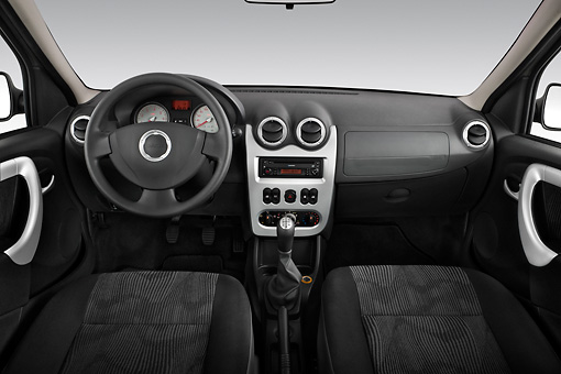AUT 30 IZ1243 01 2009 Dacia Logan Laureate Minivan Bronze Interior Detail 