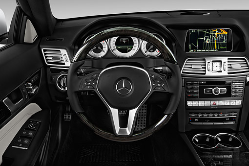 2014 Mercedes Benz E Class 350 Coupe 2 Door Interior Detail