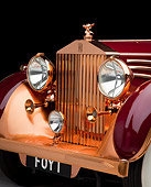 AUT 30 RK5792 01
1937 Rolls-Royce Phantom III Freestone & Webb Sedanca Red And Copper Front Detail In Studio