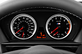 AUT 30 IZ0029 01
2010 BMW M5 Silver Interior Detail Studio