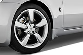 AUT 30 IZ0134 01
2009 Nissan 350Z Silver Front Wheel Detail Studio