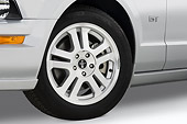 AUT 30 IZ0229 01
2007 Ford Mustang GT Coupe Gray Front Wheel Detail Studio