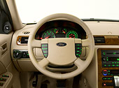 AUT 30 IZ0251 01
2006 Ford Five Hundred Gray Interior Detail Studio
