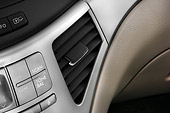 AUT 30 IZ0281 01
2013 Subaru Tribeca Silver Interior Detail Studio