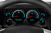 AUT 30 IZ0332 01
2010 Hummer H2 SUT Interior Detail Studio
