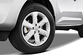 AUT 30 IZ0368 01
2010 Nissan Murano Silver Front Wheel Detail Studio