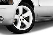 AUT 30 IZ0646 01
2010 Dodge Charger DUB Edition Silver Front Wheel Detail Studio