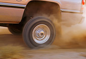 AUT 30 RK0401 06
1997 Dodge Ram 2500 Diesel Silver Spinning Rear Wheel Detail