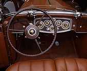 AUT 30 RK0764 02
1933 Packard Phaeton Model 1005 Detail