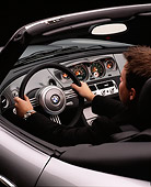 AUT 30 RK0787 03
2000 BMW Z8 Detail Studio